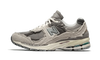 New Balance 2002R Protection Pack Rain Cloud bok