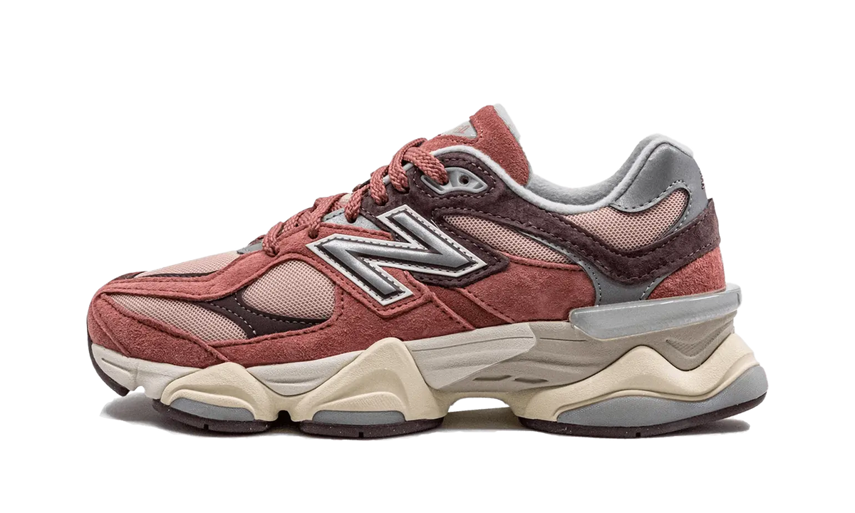New Balance 9060 Sea Salt Cherry Blossom
